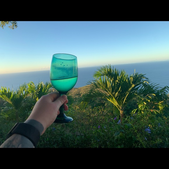 Meet your Posher! - Picture 3 of 4